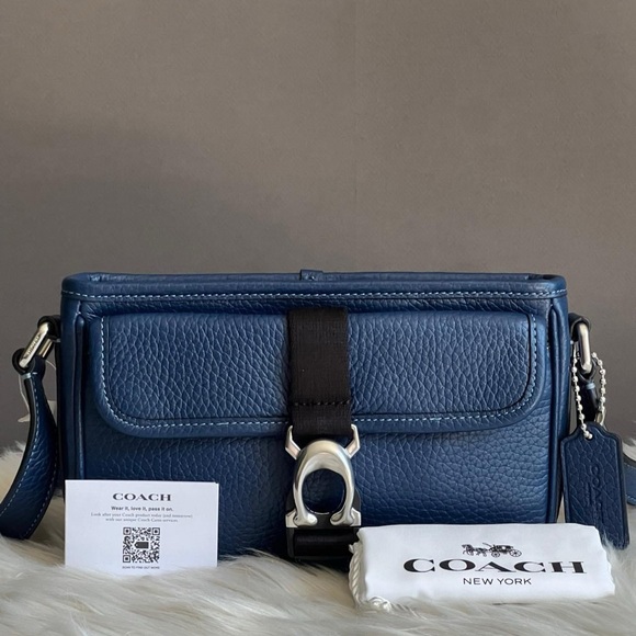 CM335 - Coach Beck Slim Crossbody - Picture 11 of 12